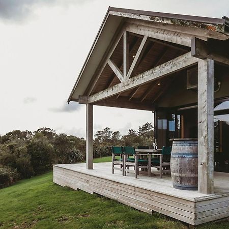 Serenity Lodge Getaway Egmont Village Exterior photo